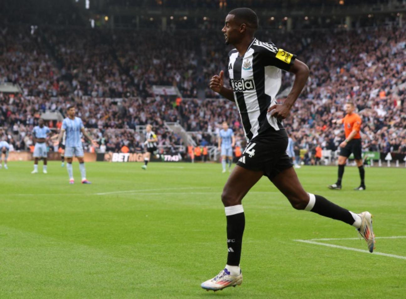 告知纽卡高, 埃迪