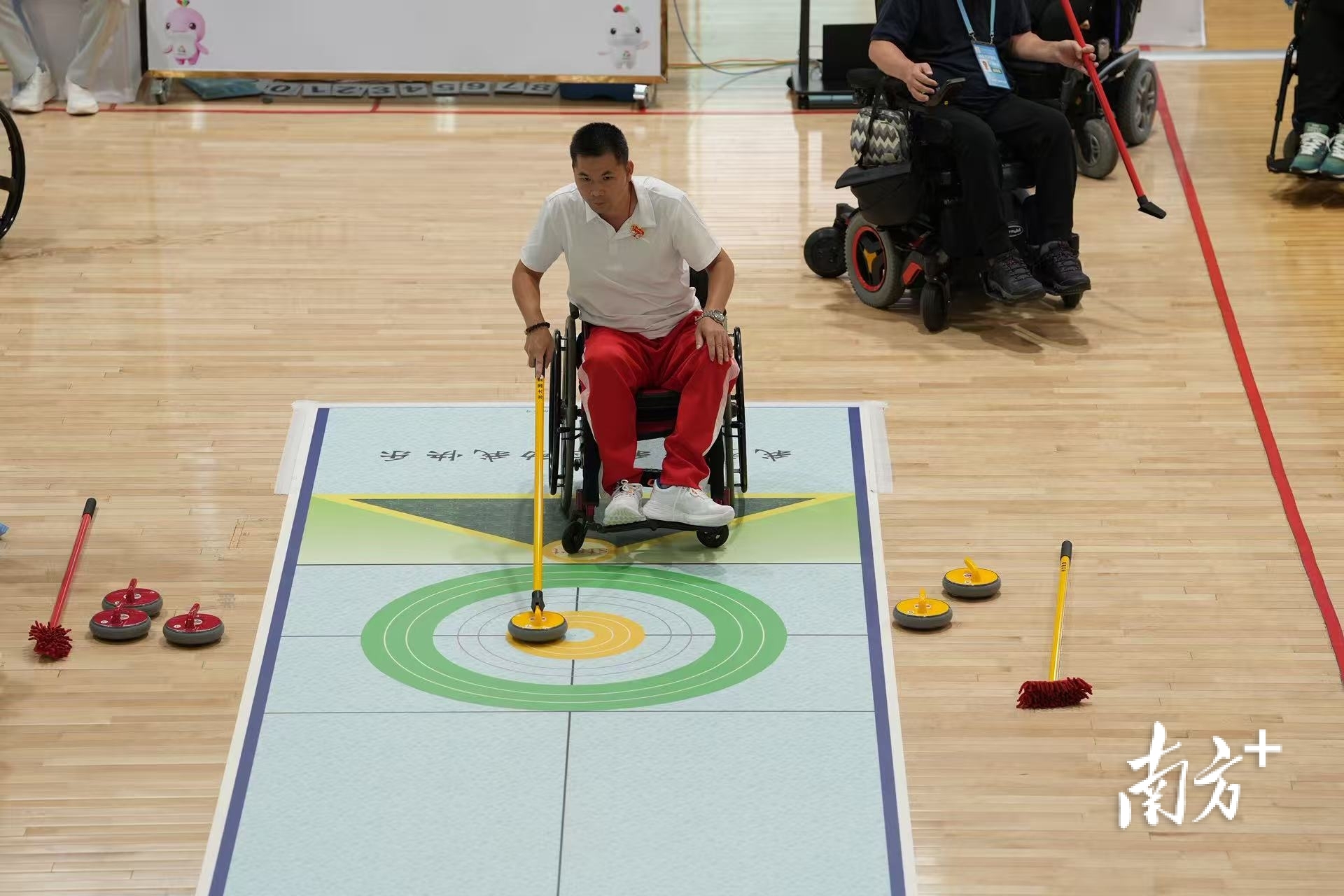 香港, 动会暨第九