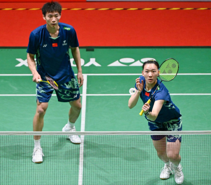 src, 击败格姆克